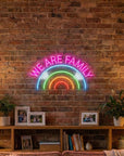 Néon LED Mural "We are family" Chill'Neon