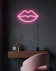 neon-led-levres-rose-fuchsia-decoration-murale