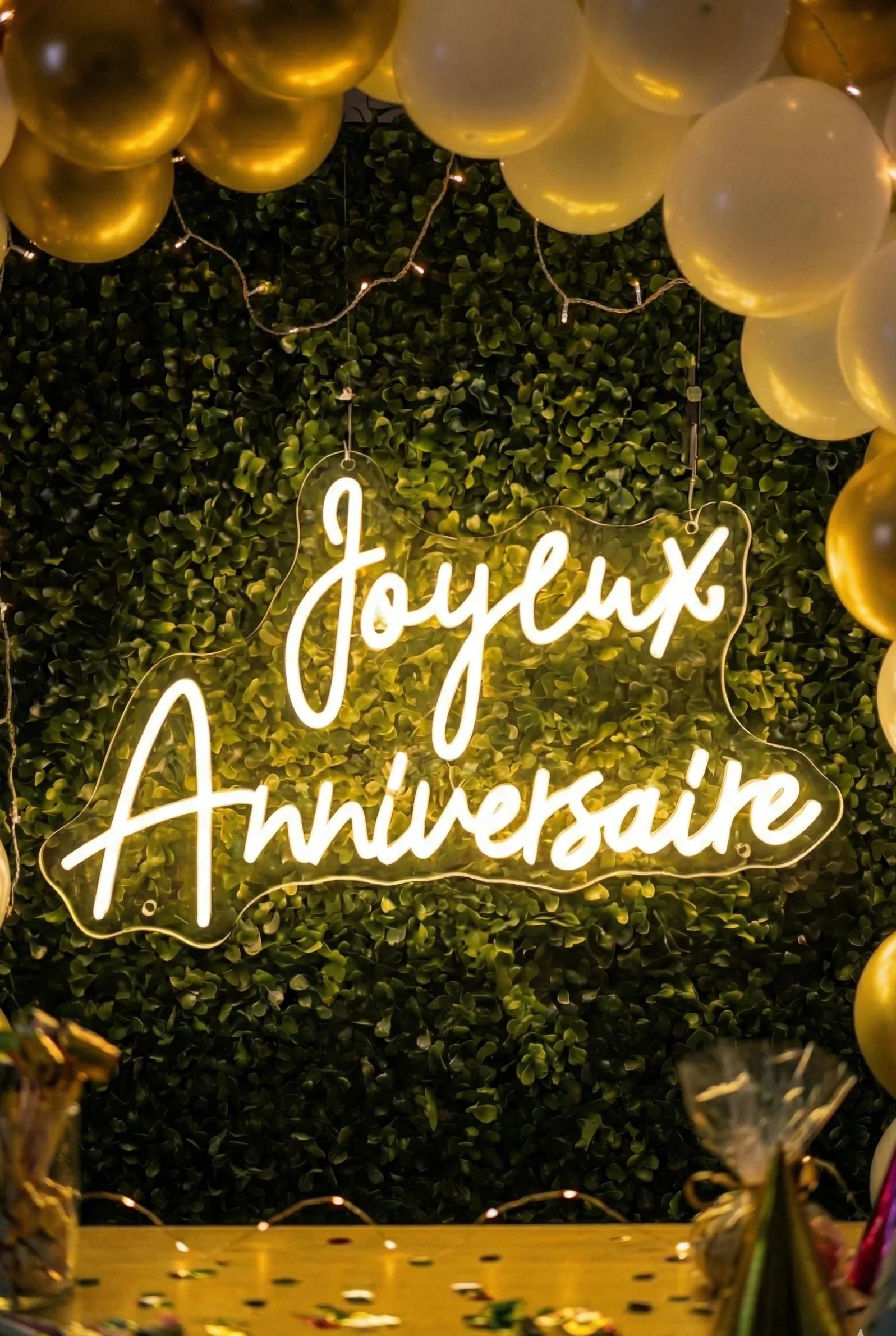 Néon LED Anniversaire : Idées Déco pour une Fête Inoubliable