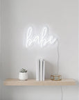 neon-led-babe-script-decoration-murale