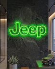 Néon LED mural logo Jeep allumé dans un intérieur, déco garage 4x4 tout-terrain